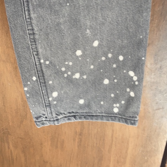 Relisted Levi’s low pro gray midrise straight leg jean splatter detail size 27 - Picture 6 of 17